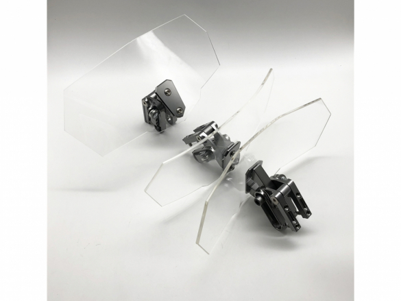 Universal windshield for a scooter/moped or motorcycle Windshield